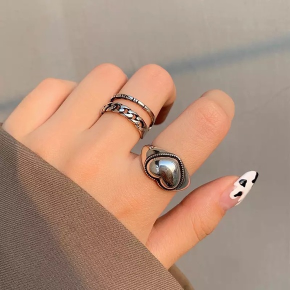 5/$25 Silver chain link double band ring - Picture 5 of 9